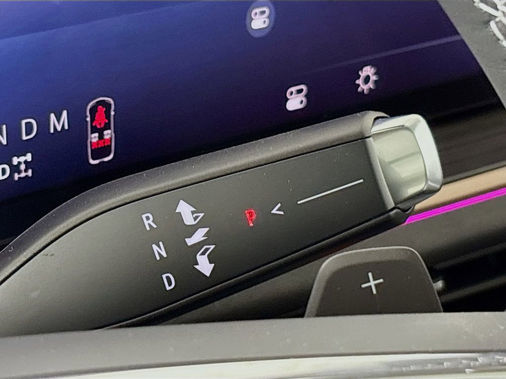 New 2025 Buick Envision Sport Touring image 17