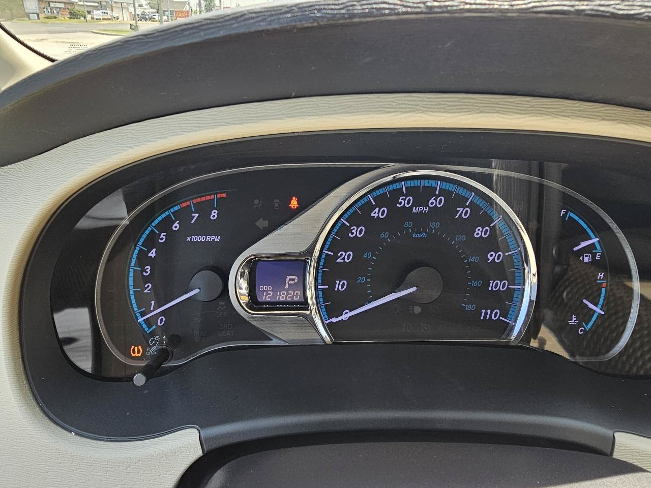 Used 2014 Toyota Sienna XLE w/ Entertainment Package FWD image 16