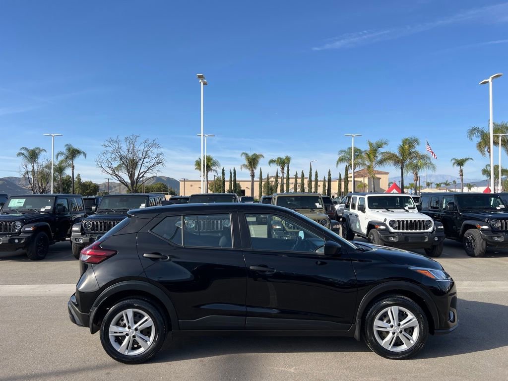 Used 2024 Nissan Kicks S FWD image 9