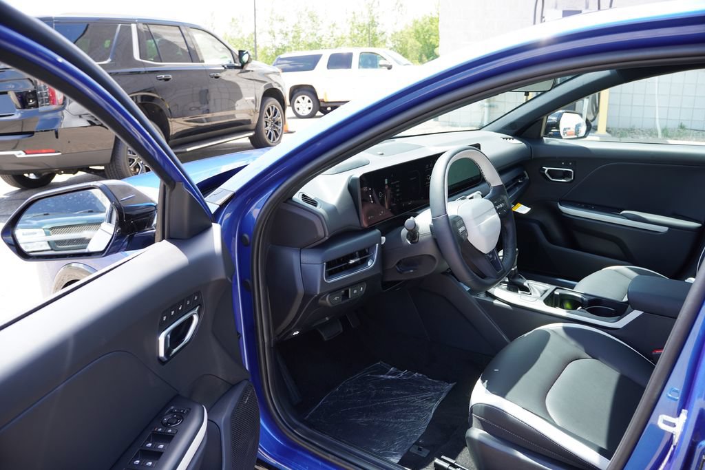 New 2026 Kia K4 GT-Line w/ GT-Line Premium Package FWD image 10