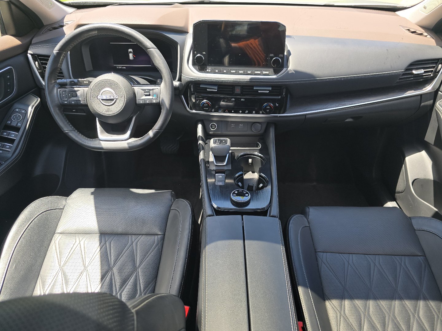 Used 2023 Nissan Rogue Platinum w/ Platinum Premium Package AWD/4WD image 22