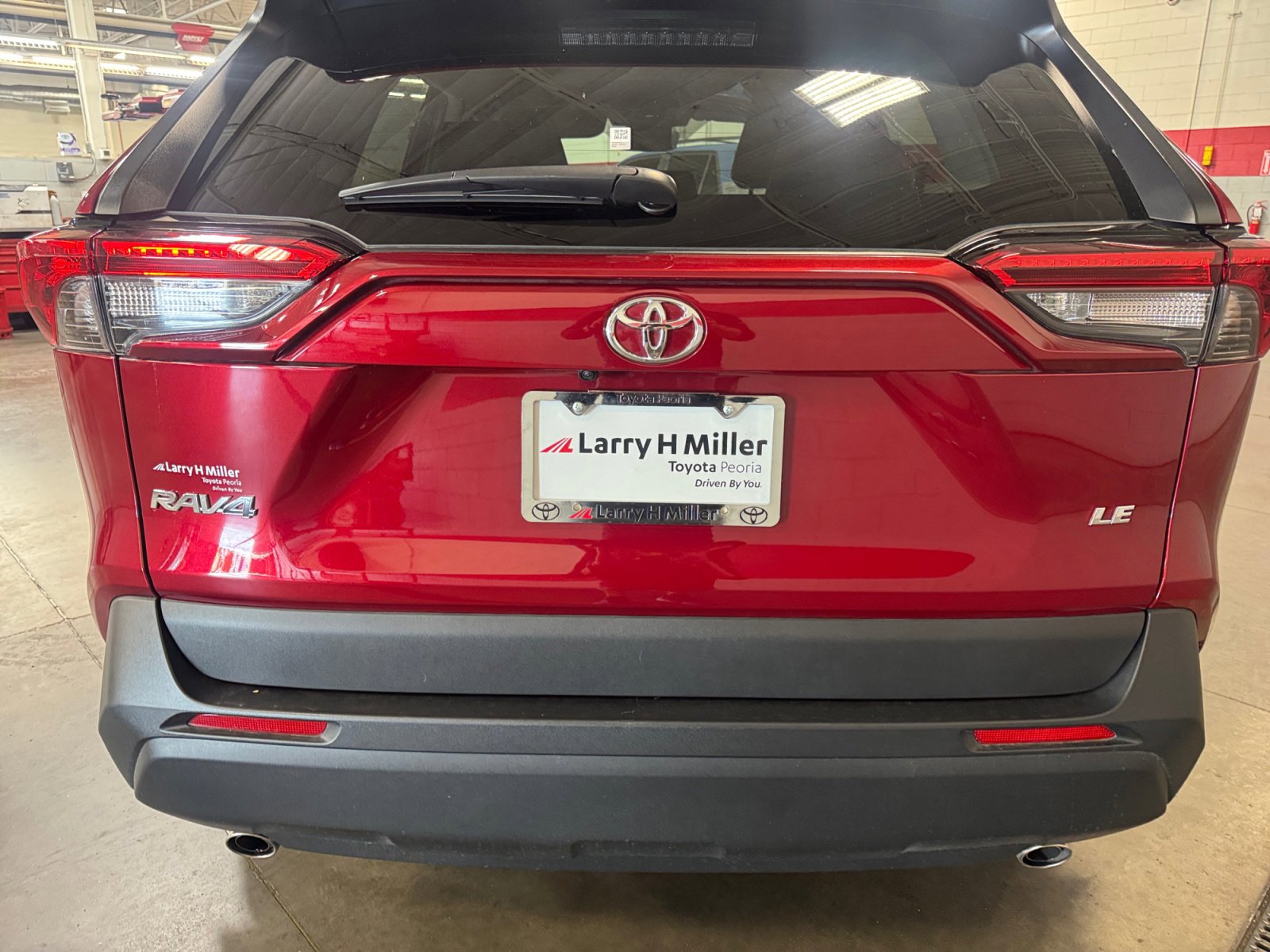 Certified 2025 Toyota RAV4 LE image 25
