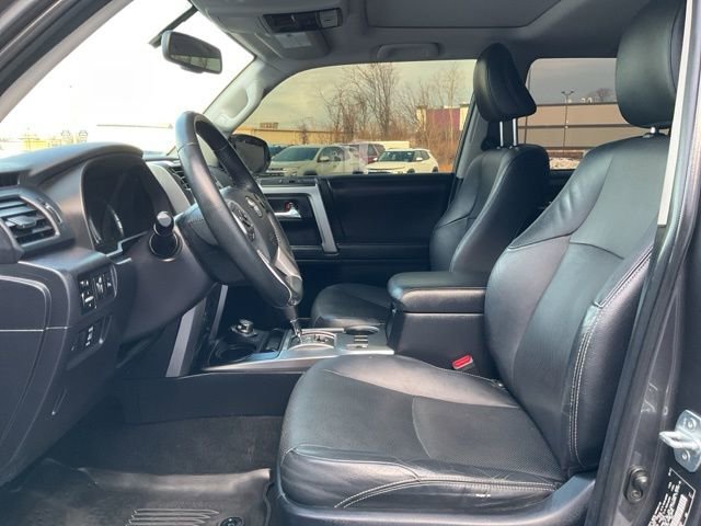Used 2015 Toyota 4Runner Limited image 10