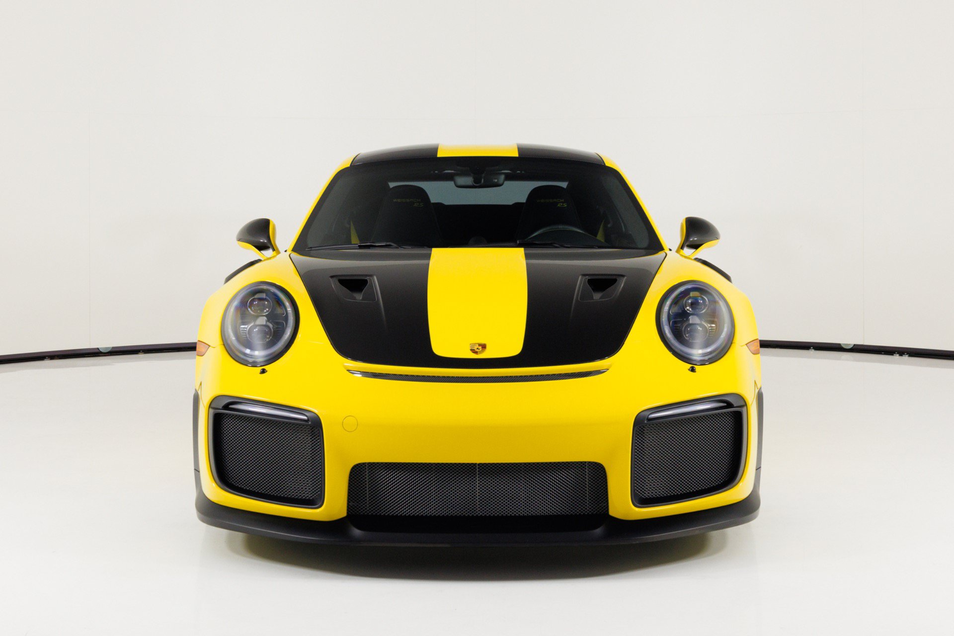 Used 2018 Porsche 911 GT2 RS w/ Weissach Package RWD image 8