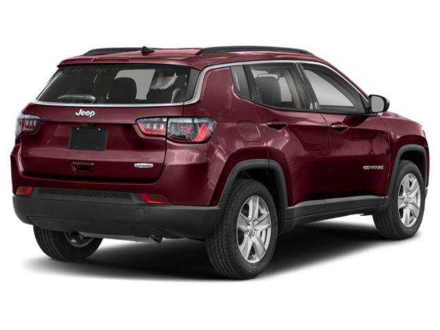 Certified 2022 Jeep Compass Latitude w/ Sun and Sound Group FWD image 2