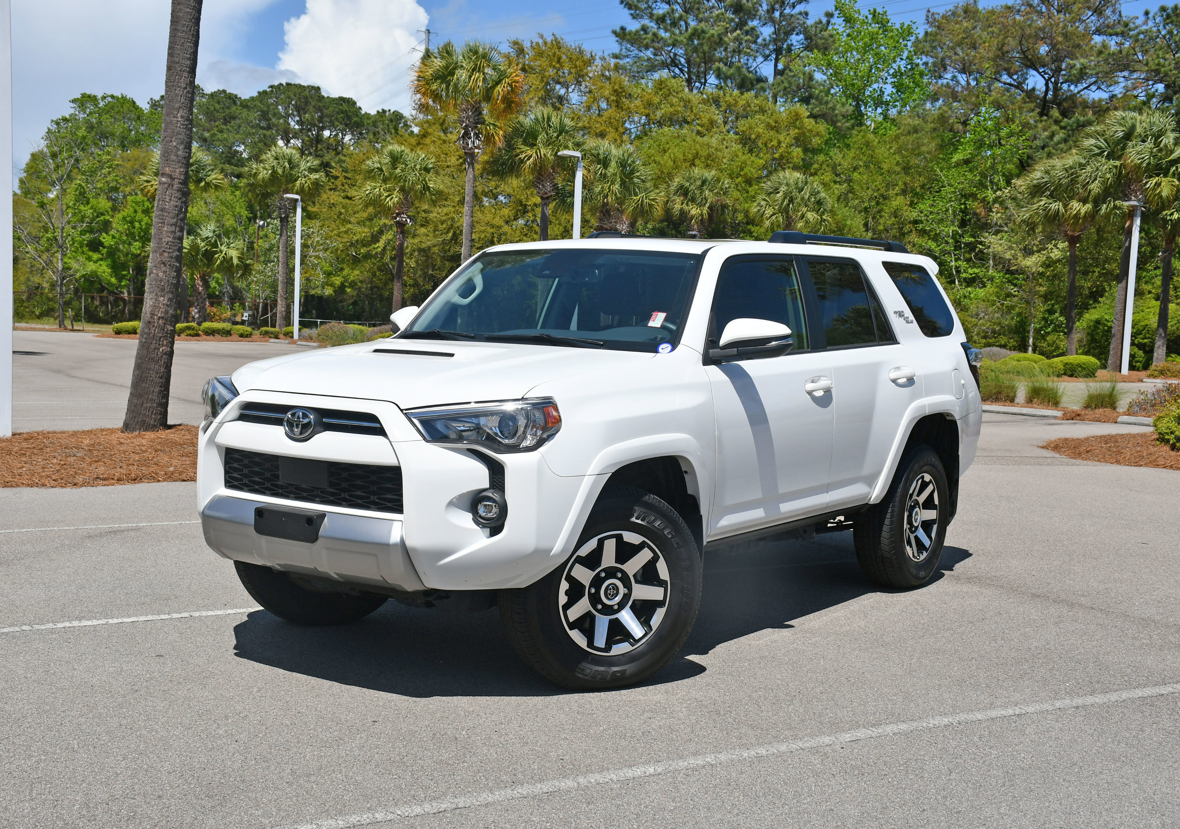 Certified 2024 Toyota 4Runner TRD Off-Road Premium w/ Moonroof Package AWD/4WD image 6