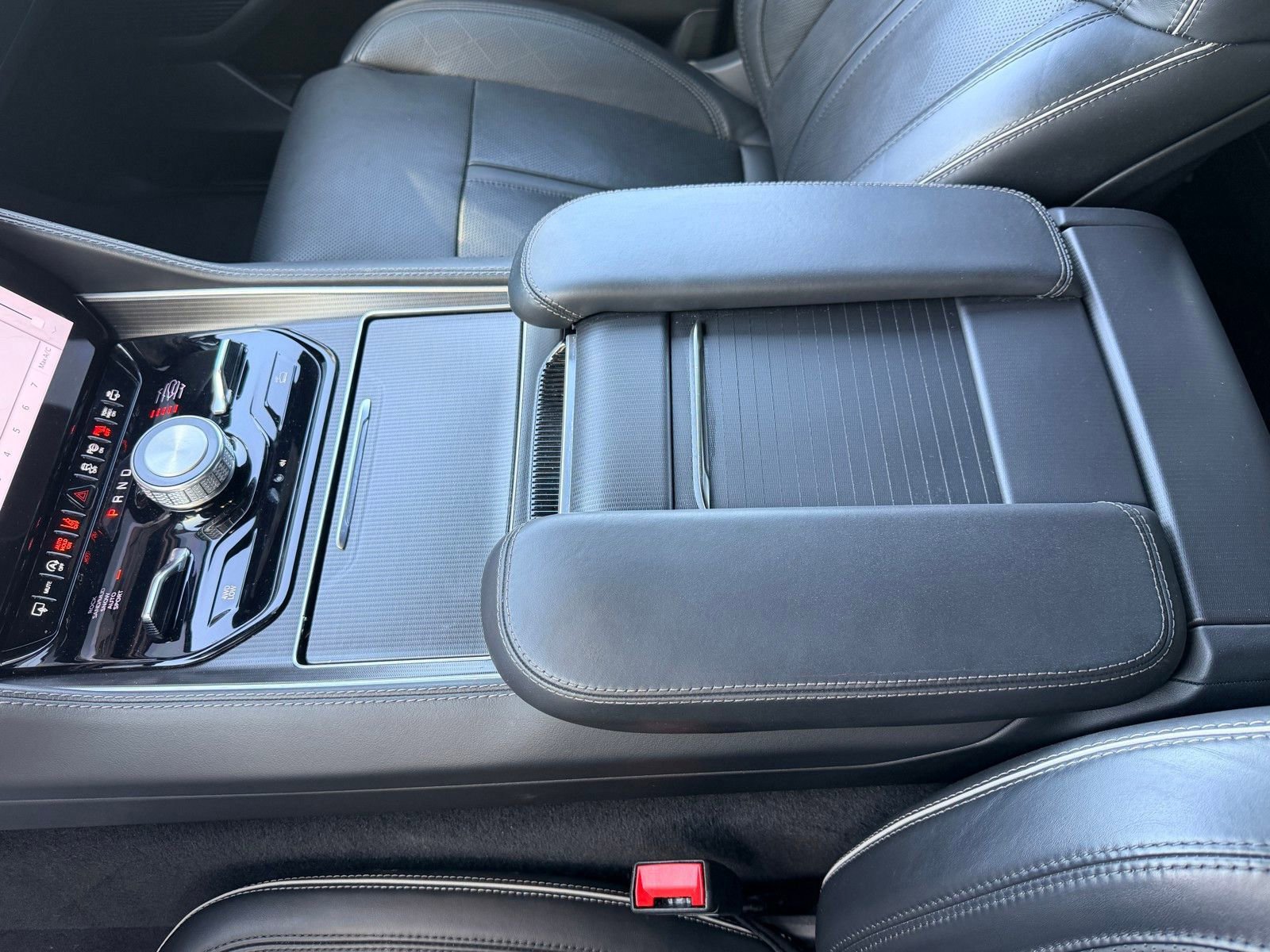 Used 2024 Jeep Grand Wagoneer L Series II w/ Quick Order Packagew 28T image 16