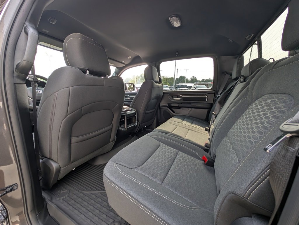 New 2026 RAM 1500 4x4 Crew Cab image 15