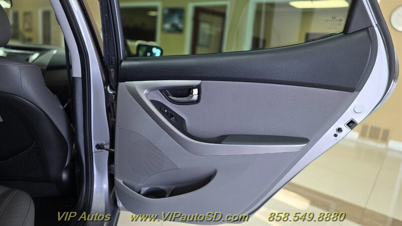 Used 2013 Hyundai Elantra Limited w/ Technology Pkg FWD image 14