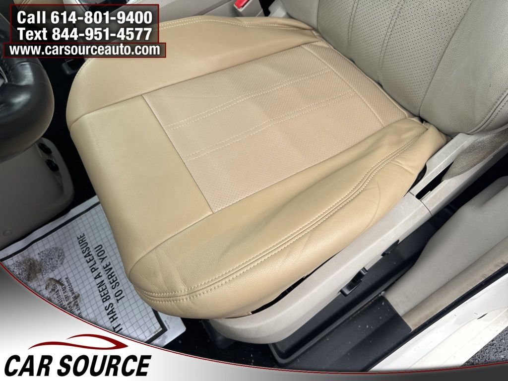 Used 2012 Chrysler Town & Country Touring w/ Entertainment Group #1 image 17