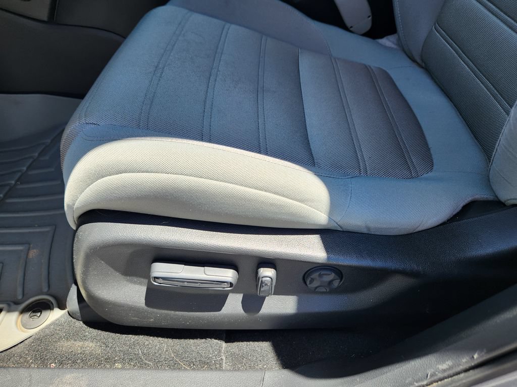 Used 2018 Honda CR-V EX image 15