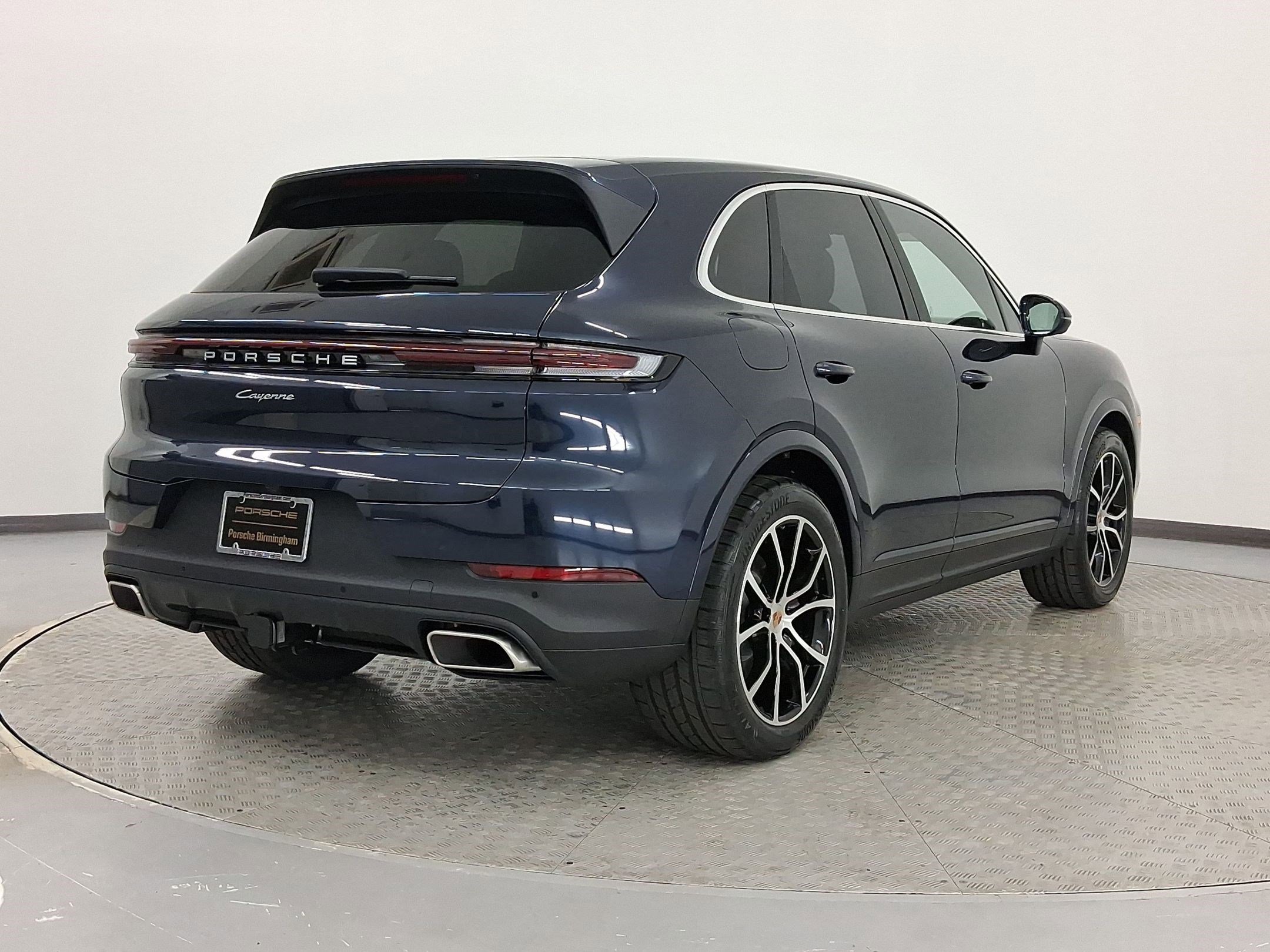 New 2026 Porsche Cayenne AWD/4WD image 8