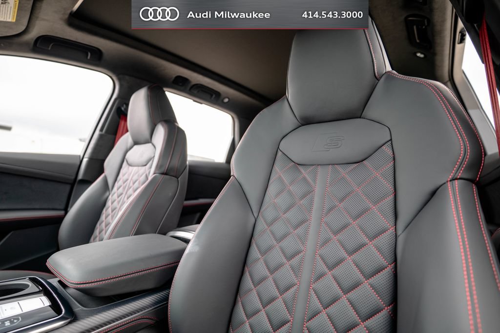 New 2026 Audi SQ7 Prestige AWD/4WD image 5