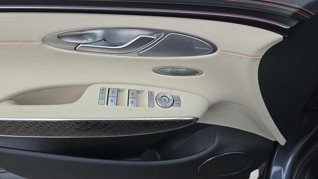 New 2026 Genesis GV70 3.5T Sport Prestige AWD/4WD image 16