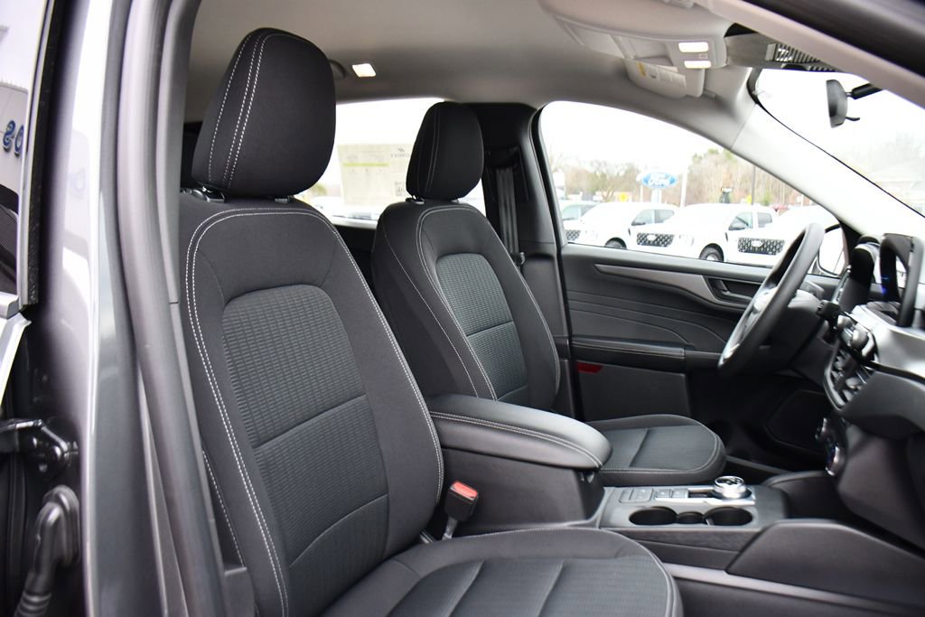 Used 2023 Ford Escape AWD image 15