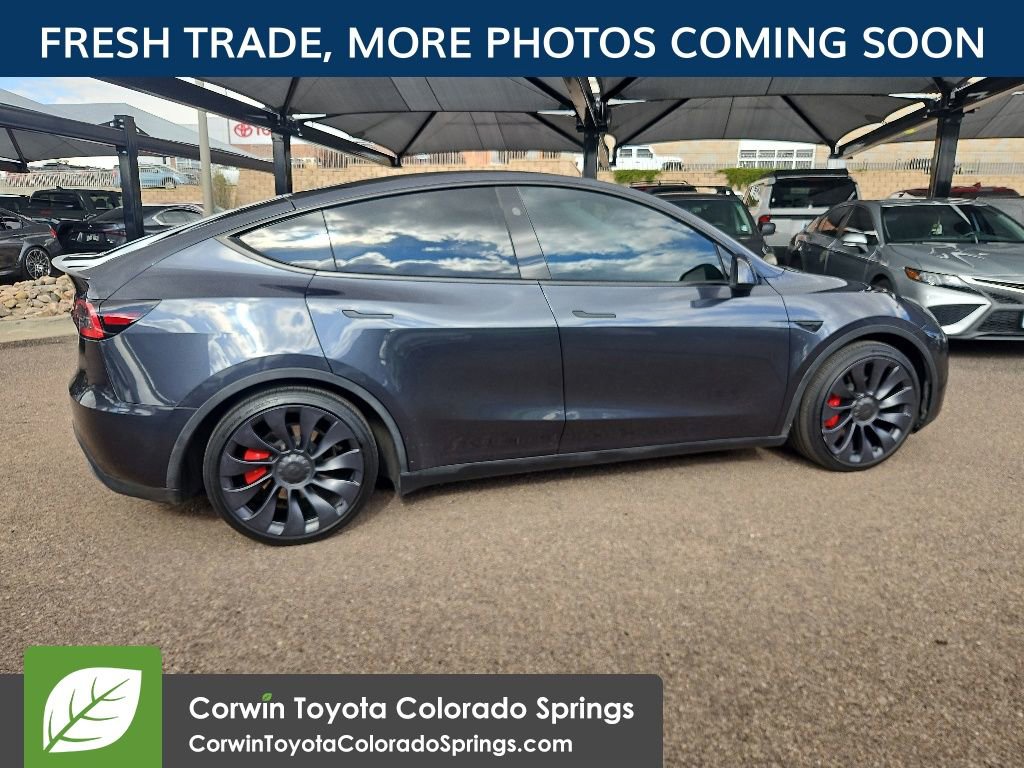Used 2024 Tesla Model Y Performance AWD/4WD image 3