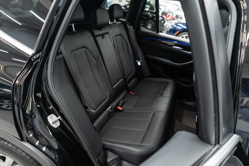 Used 2023 BMW X3 xDrive30i w/ Convenience Package AWD/4WD image 13