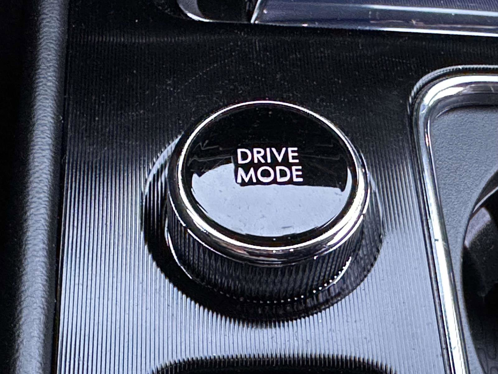 Used 2022 Lincoln Corsair AWD w/ Equipment Group 101A image 27