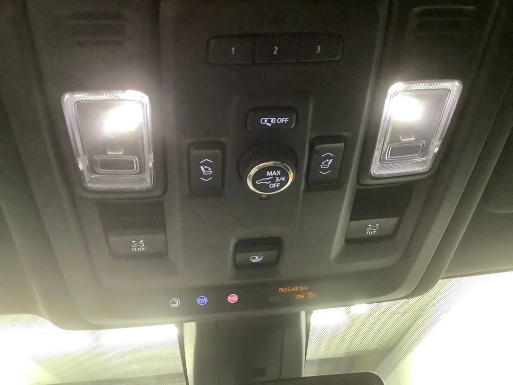 Used 2021 GMC Yukon SLT w/ SLT Luxury Package image 21