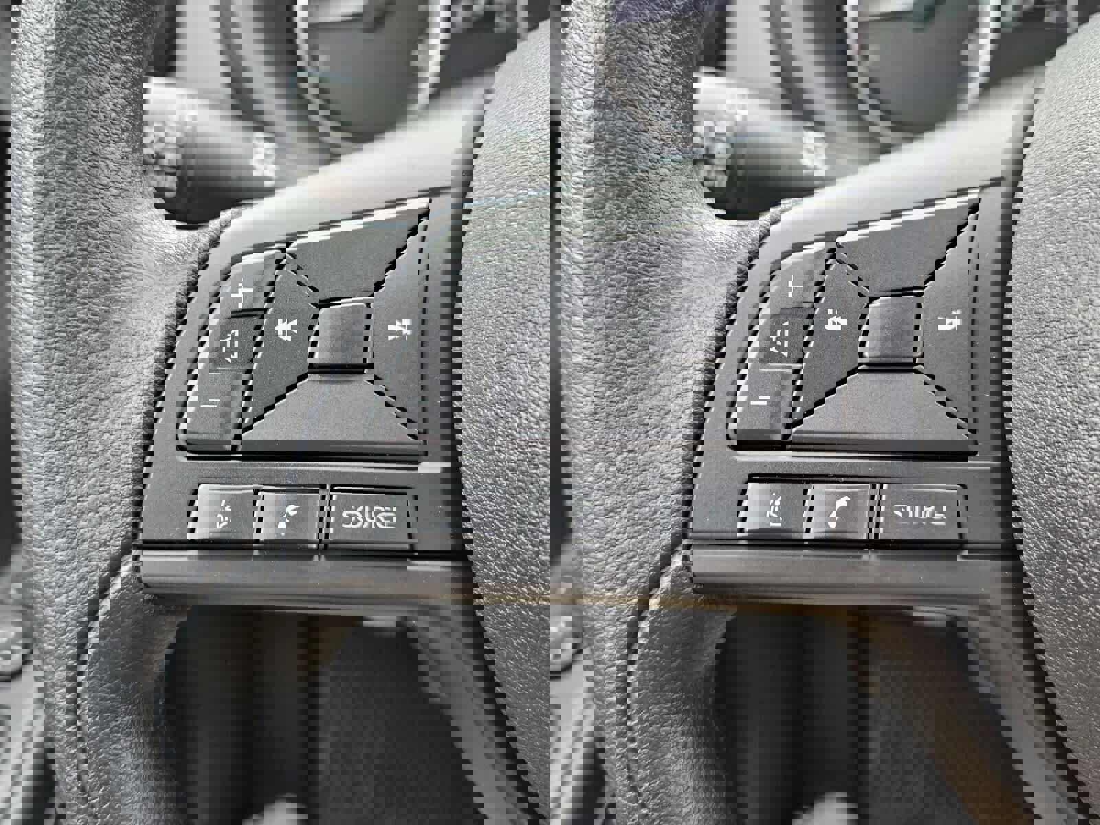 New 2025 Nissan Kicks Play S image 12