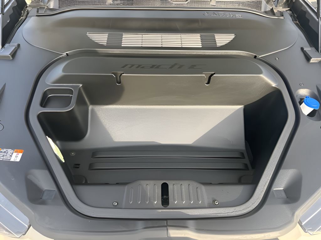 Used 2025 Ford Mustang Mach-E Select image 31