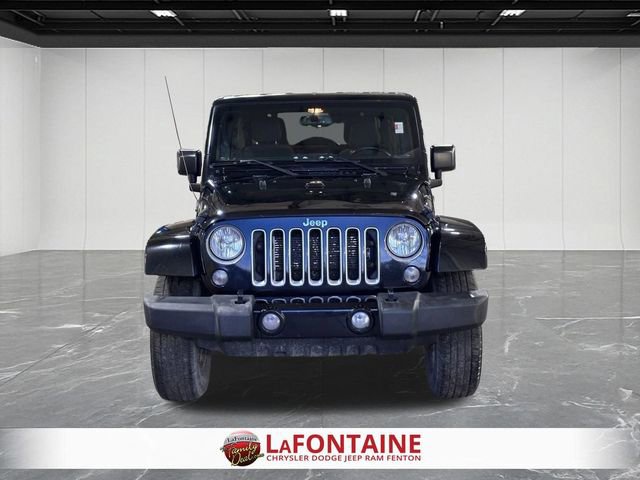 Used 2017 Jeep Wrangler Unlimited Sahara w/ Dual Top Group image 8