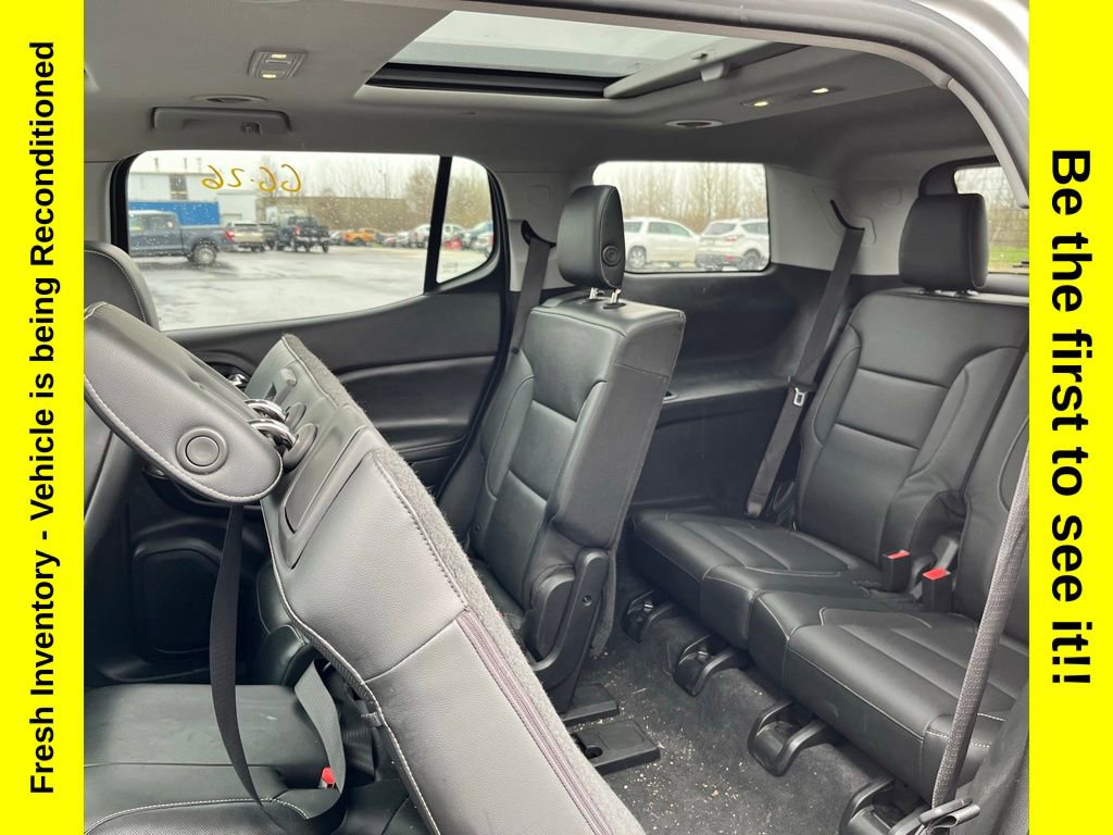 Used 2019 GMC Acadia SLT w/ LPO, Black Accent Package AWD/4WD image 35