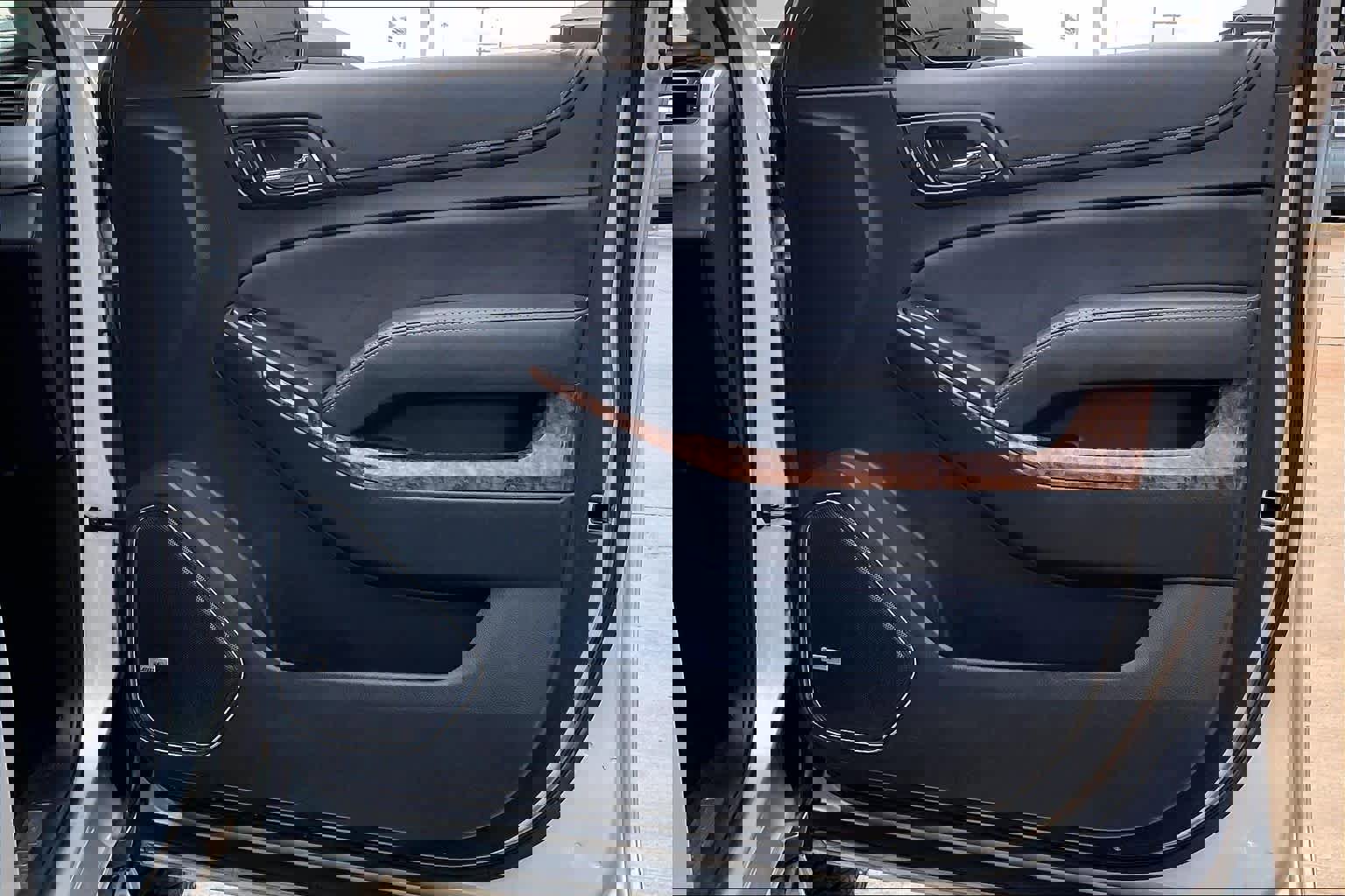 Used 2017 Chevrolet Tahoe Premier image 23