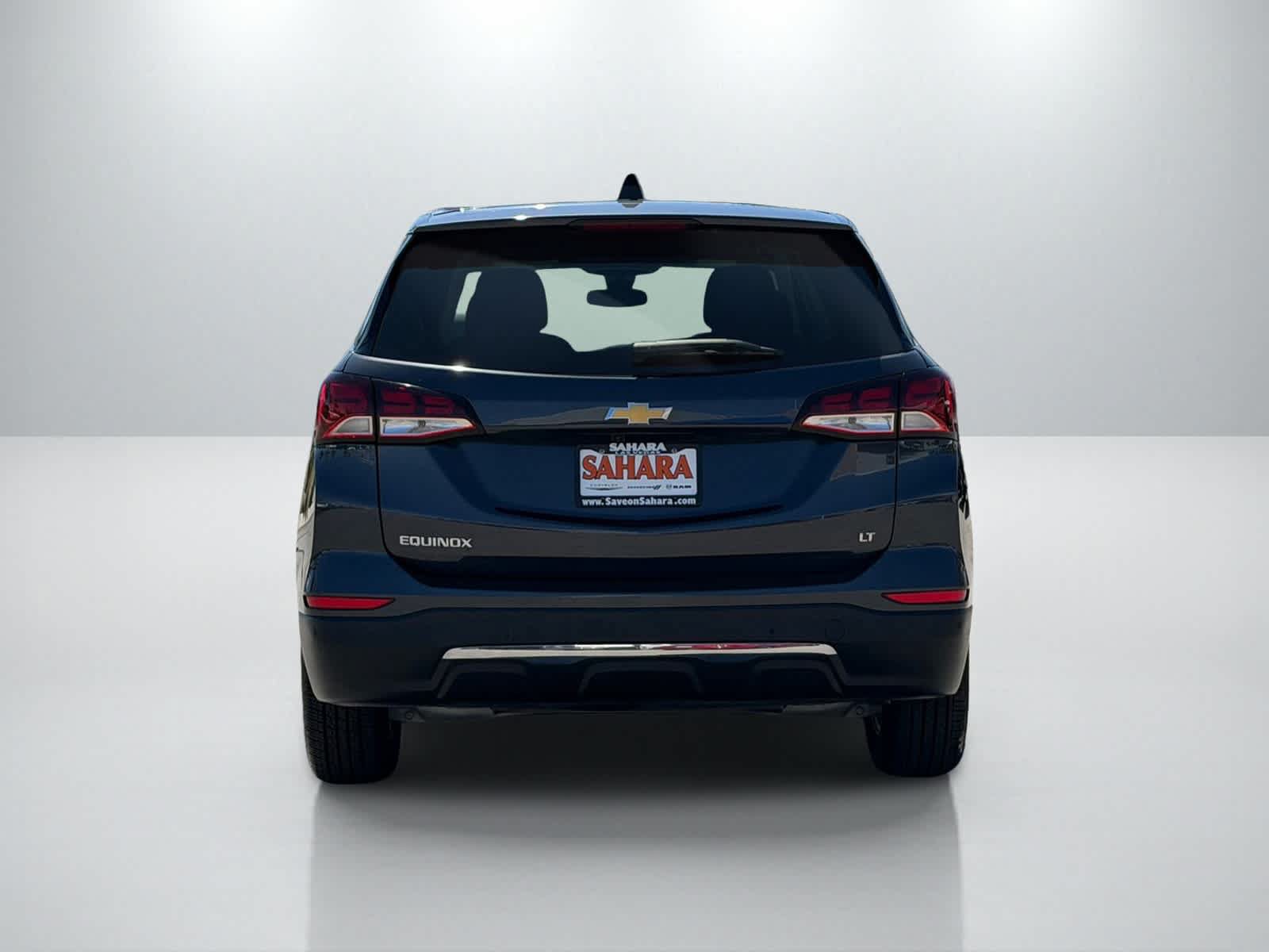 Used 2023 Chevrolet Equinox LT FWD image 5