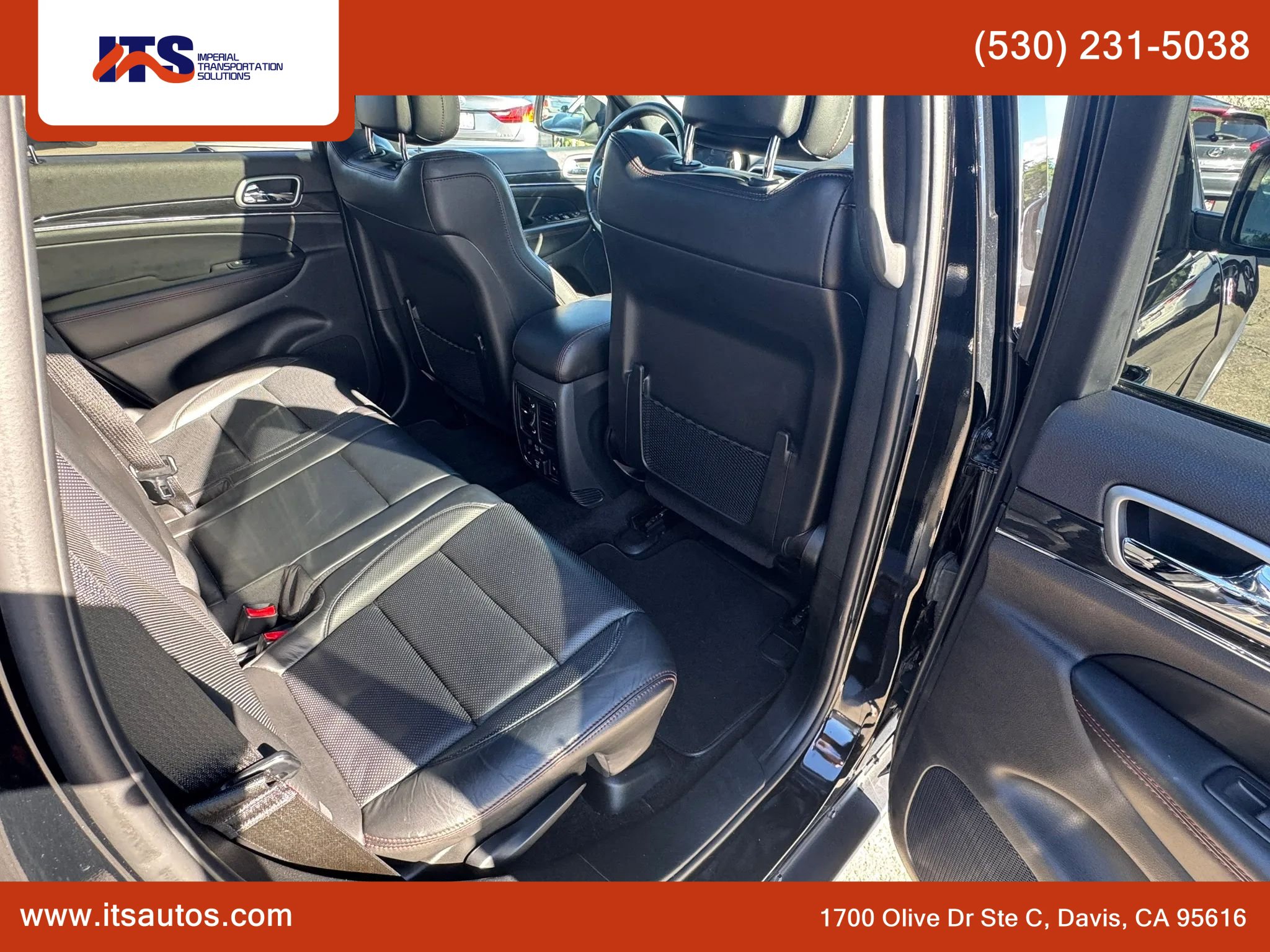 Used 2018 Jeep Grand Cherokee Trailhawk w/ Trailhawk Luxury Group AWD/4WD image 11