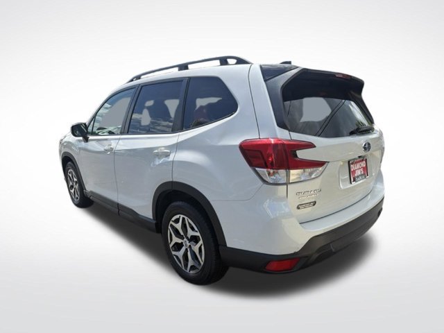 Used 2024 Subaru Forester Premium AWD/4WD image 3