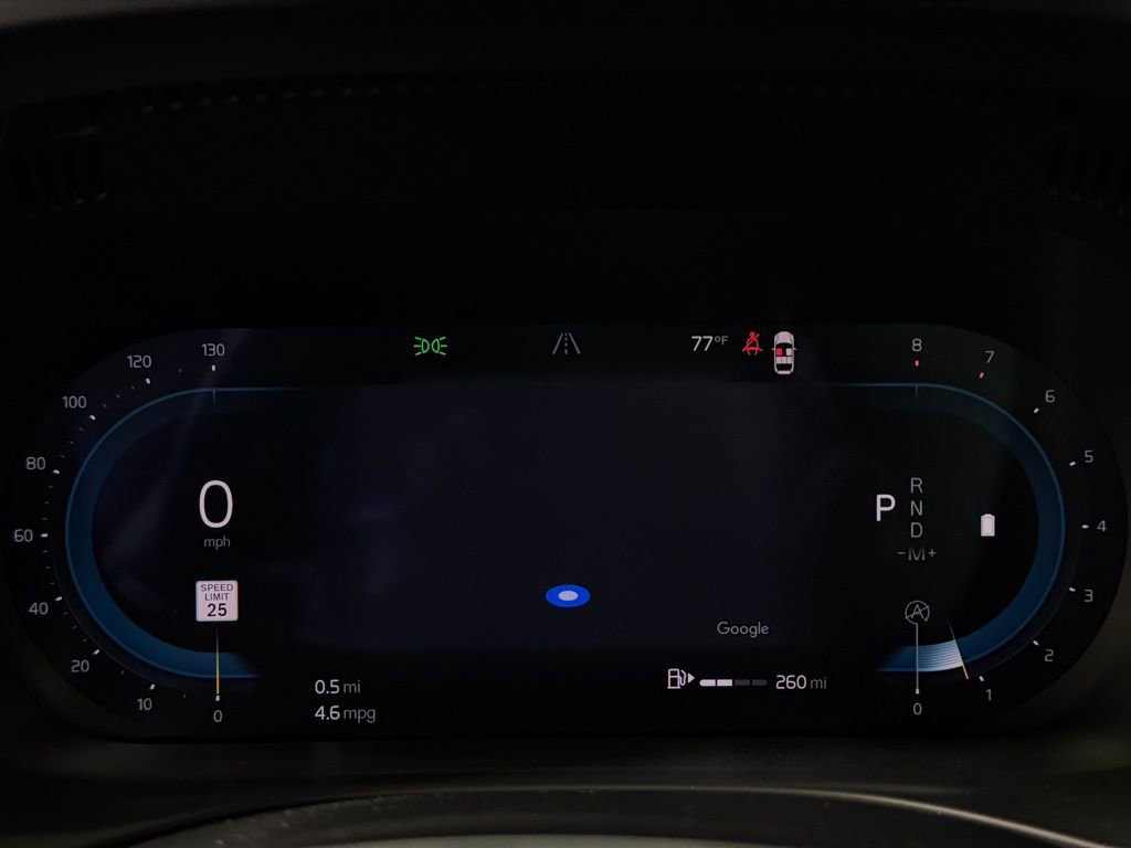 Used 2025 Volvo XC60 B5 Plus image 21