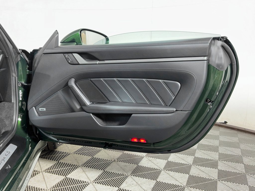 New 2026 Porsche 911 Targa 4S image 39