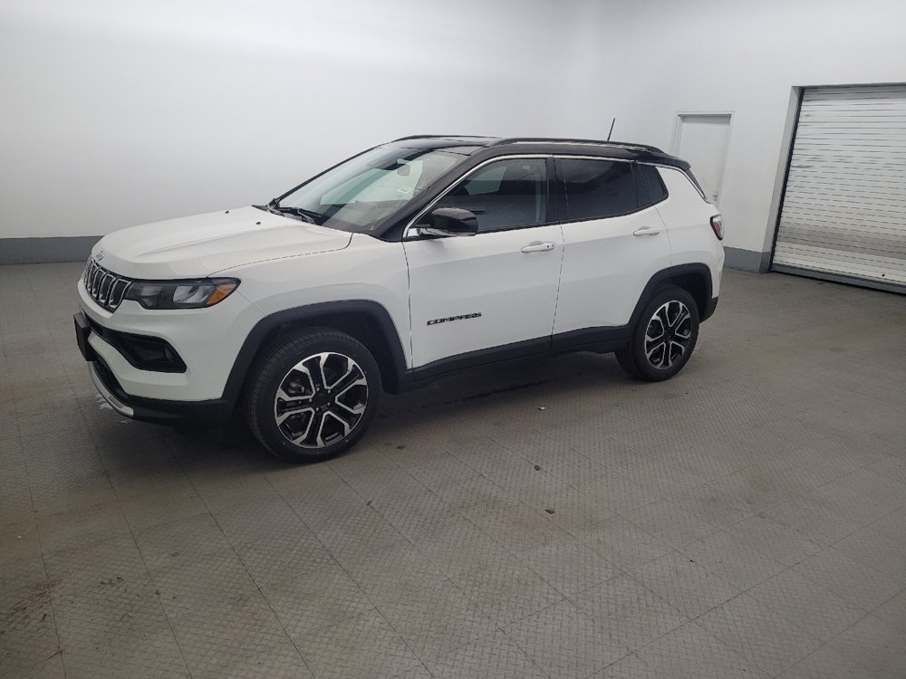 Used 2022 Jeep Compass Limited w/ Sun and Sound Group AWD/4WD image 2