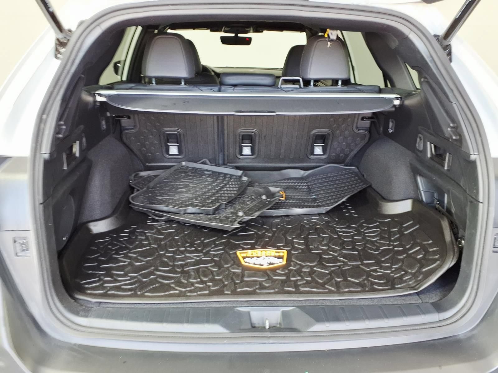 Used 2025 Subaru Outback Wilderness AWD/4WD image 8