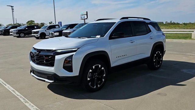 New 2027 Chevrolet Equinox RS FWD image 4