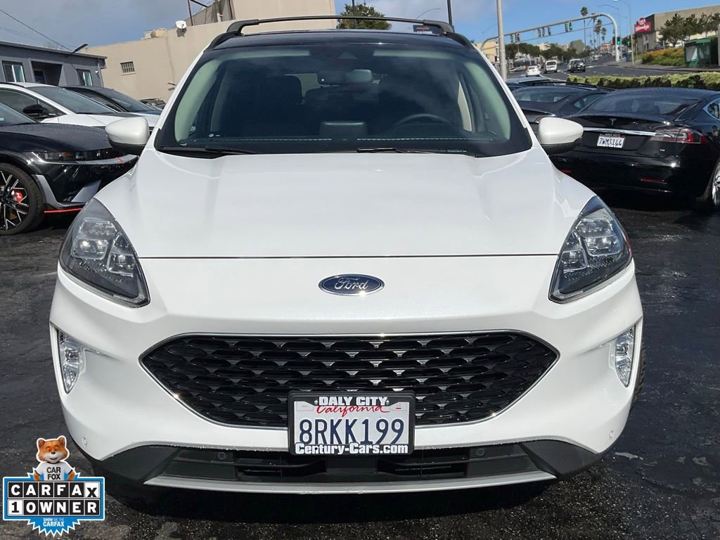 Used 2020 Ford Escape Titanium image 2