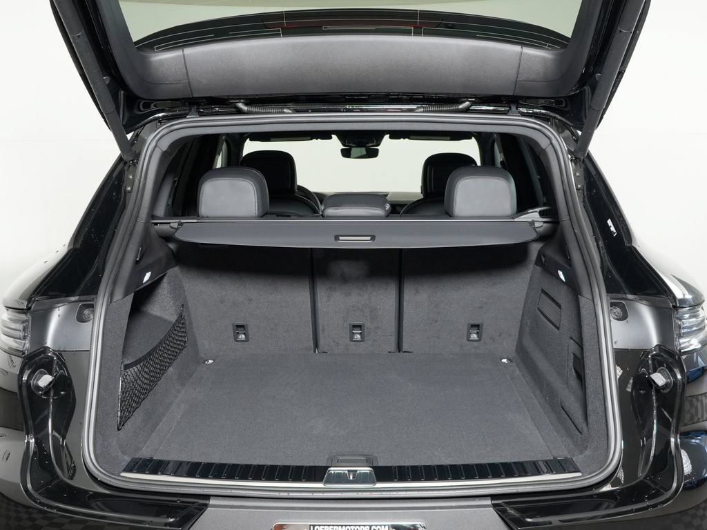 New 2026 Porsche Cayenne AWD/4WD image 39