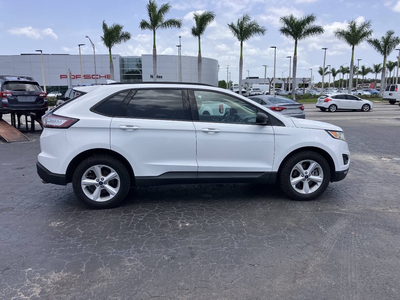 Used 2017 Ford Edge SE AWD/4WD image 1
