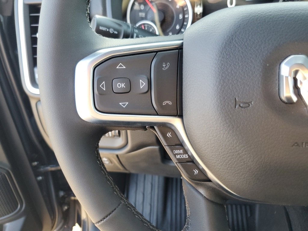 New 2026 RAM 1500 4x4 Crew Cab image 15