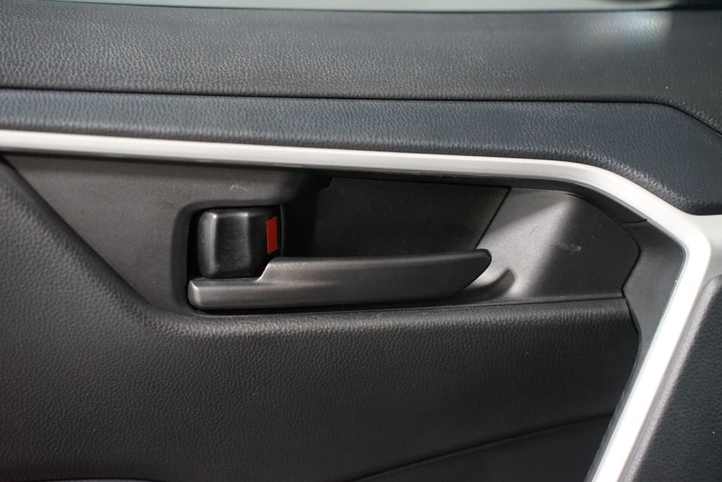 Certified 2024 Toyota RAV4 LE FWD image 30