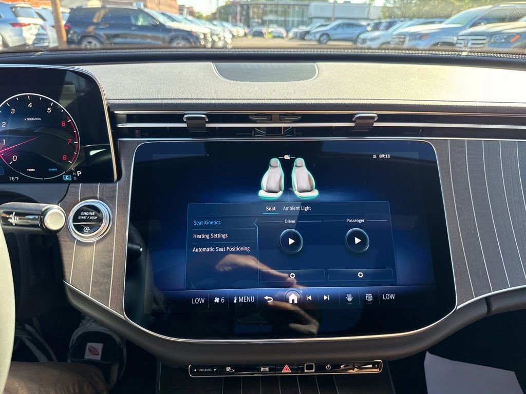 New 2026 Mercedes-Benz E 450 4MATIC Sedan image 38