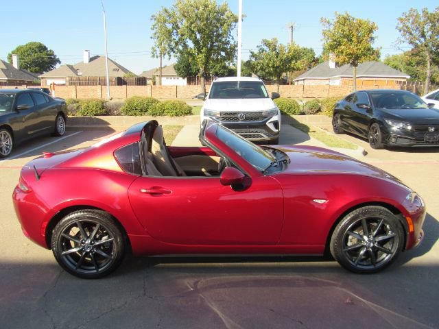Used 2019 MAZDA MX-5 Miata RF Grand Touring image 2
