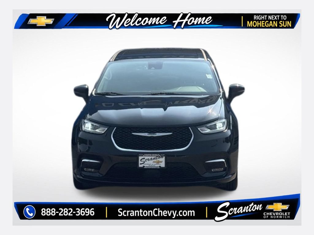 Used 2023 Chrysler Pacifica Touring-L