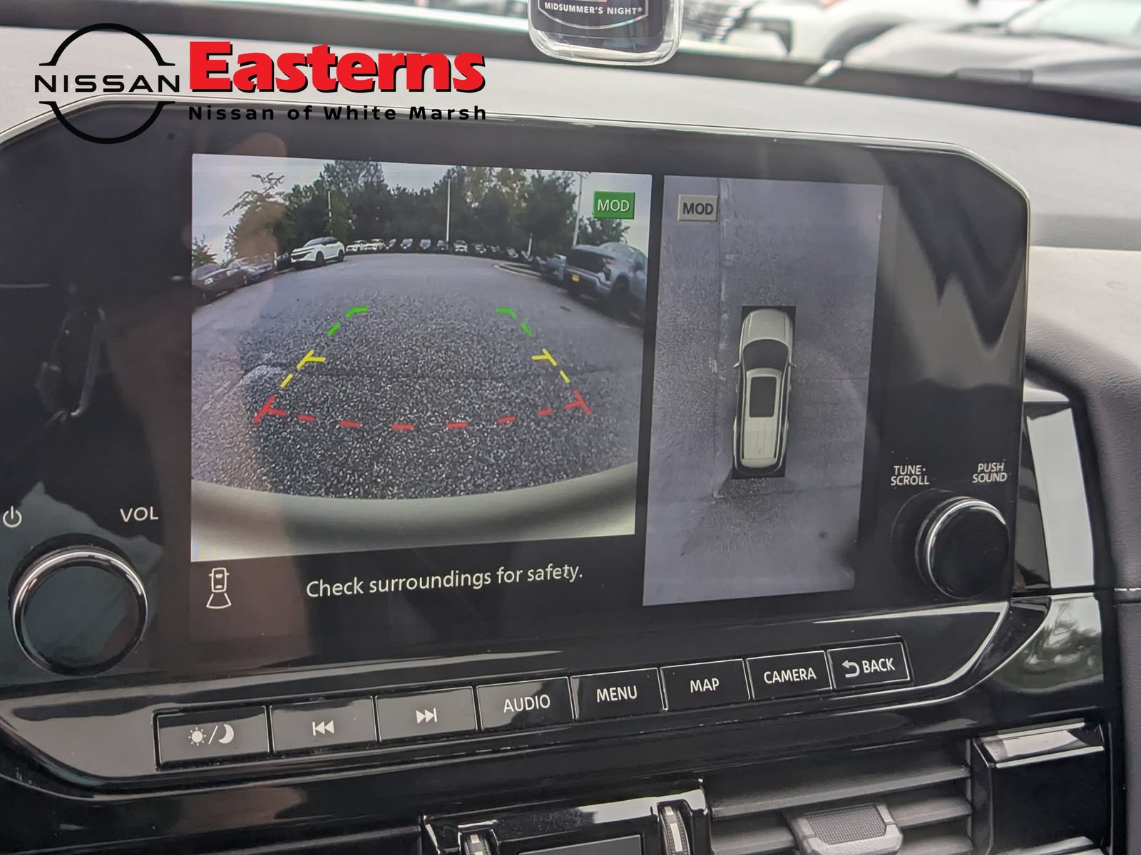 Used 2023 Nissan Pathfinder SL w/ SL Premium Package AWD/4WD image 18