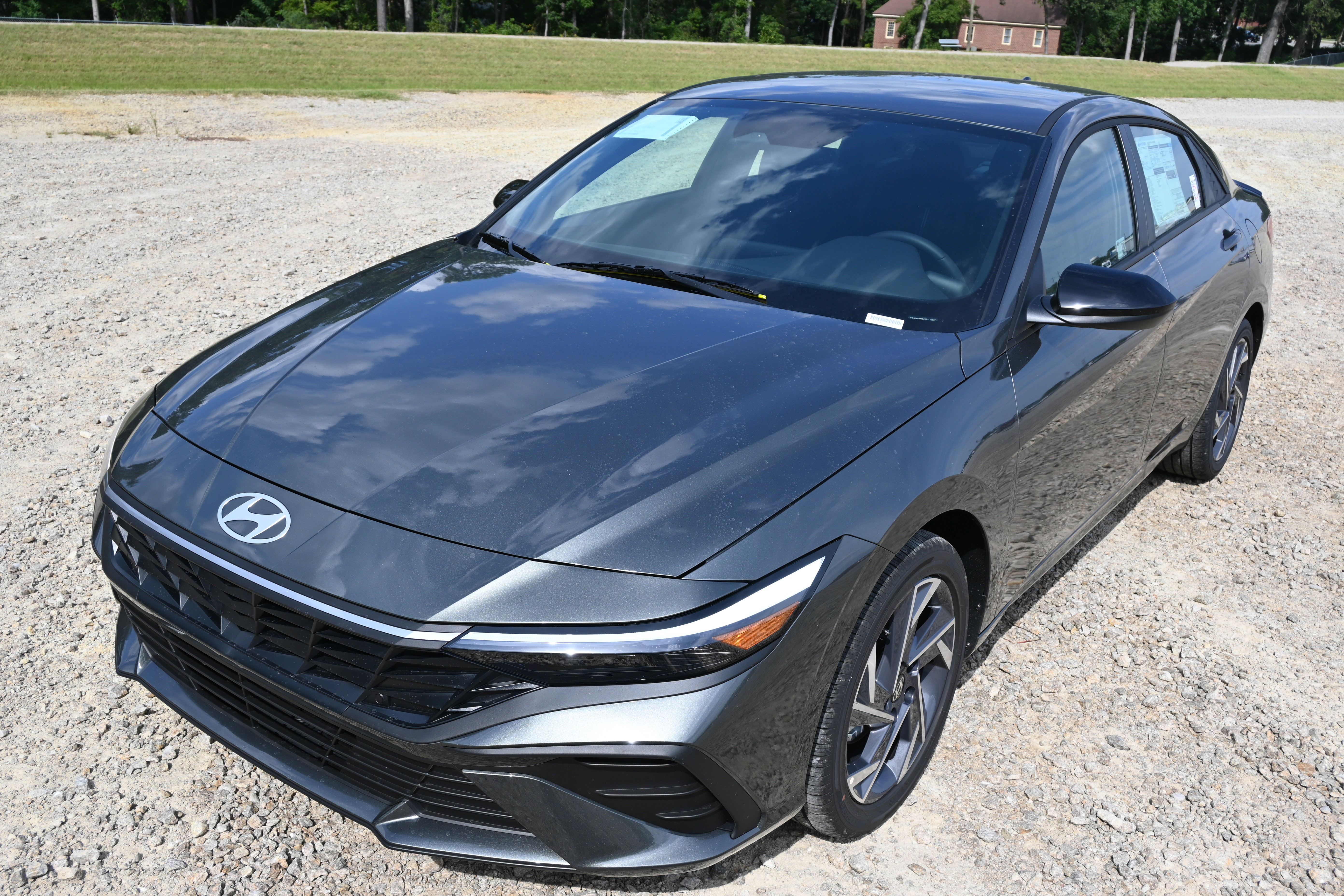 New 2025 Hyundai Elantra SEL
