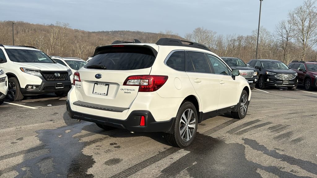 Used 2019 Subaru Outback 3.6R Limited image 3