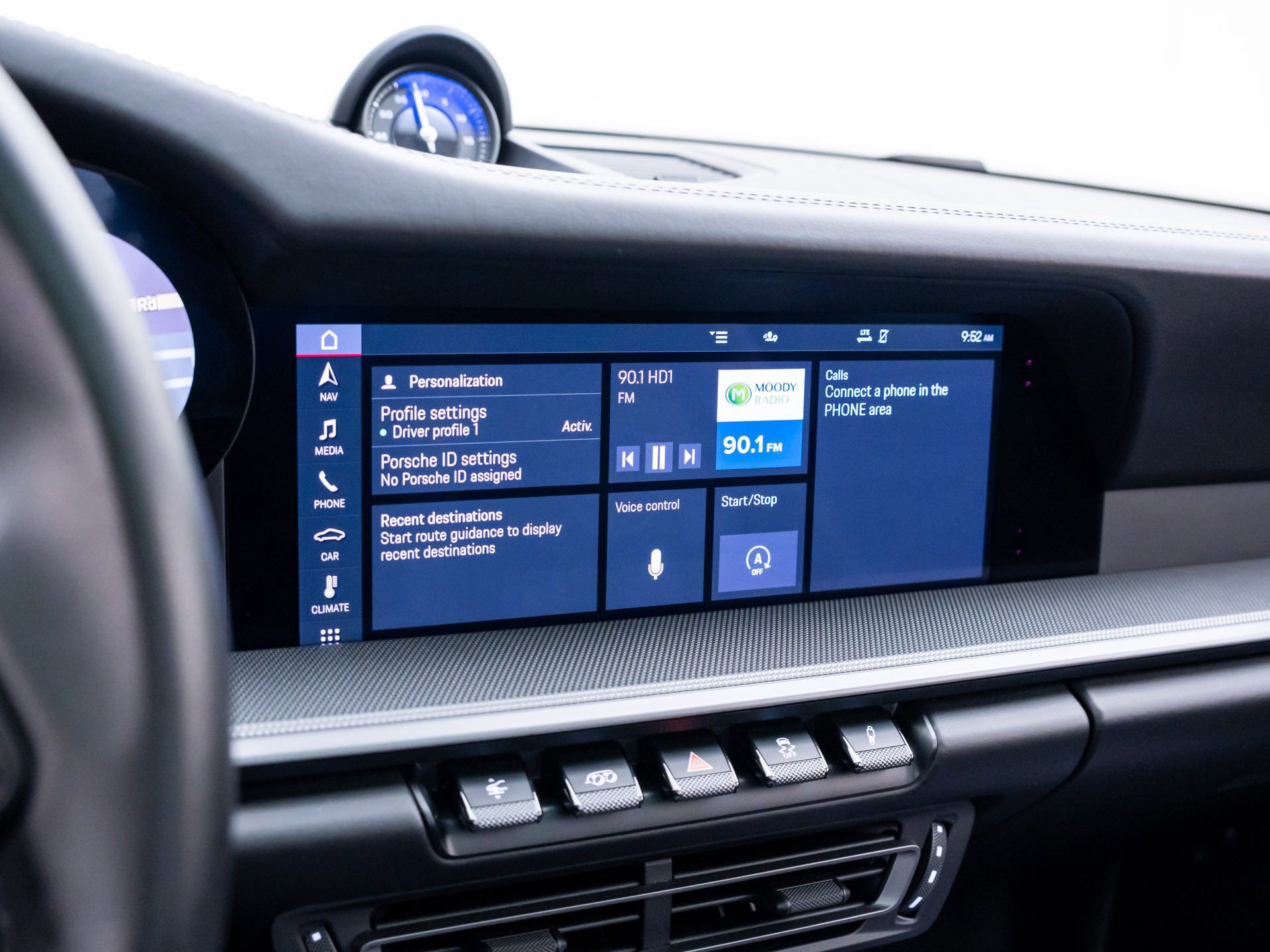 Certified 2020 Porsche 911 Carrera 4S image 23