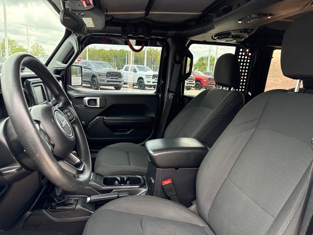 Used 2018 Jeep Wrangler Unlimited Sport AWD/4WD image 49