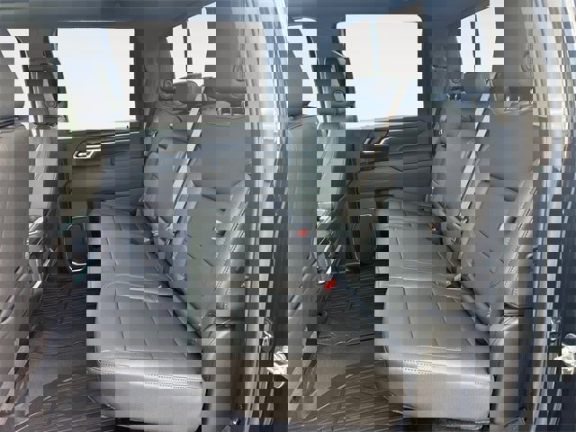 New 2026 GMC Sierra 2500 SLT w/ SLT Premium Package image 13